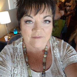 Meet your Posher, Kim